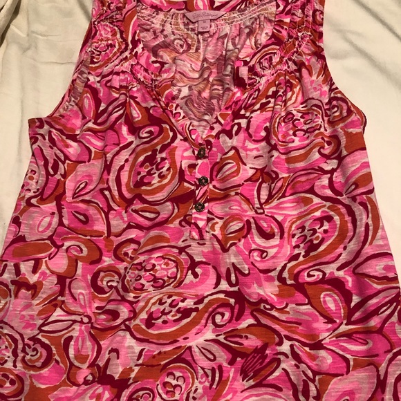 Lilly Pulitzer Tops - Lilly top size M